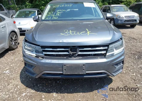 2018 Volkswagen Tiguan 2.0T S z USA, uszkodzony, nr VIN 3VV1B7AX2JM049011